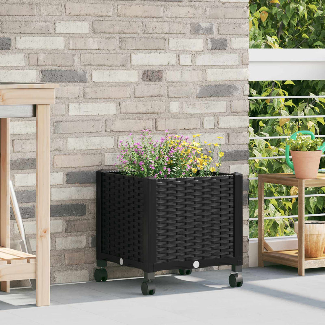 vidaXL Macetero de Jardín con Ruedas Negro 40 x 40 x 44 cm PP