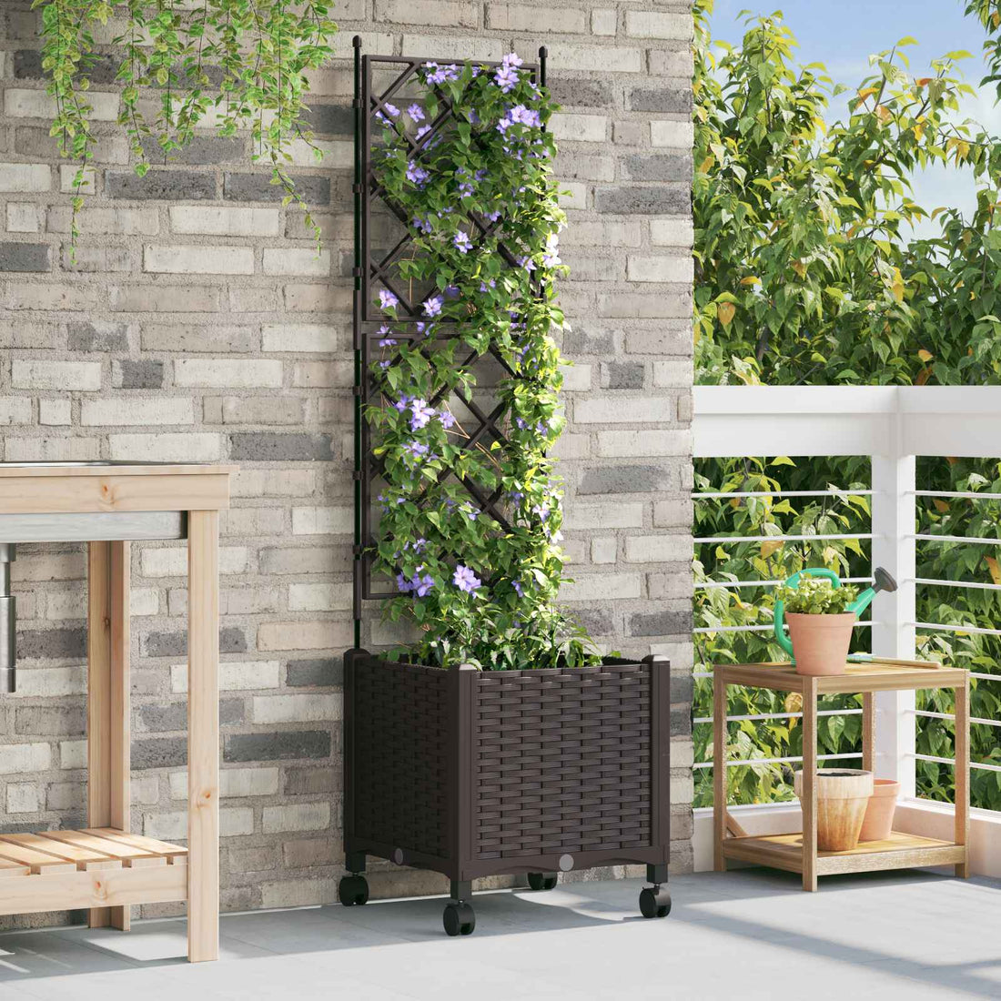 vidaXL Jardinera con enrejado y ruedas Marrón 40 x 40 x 149 cm PP