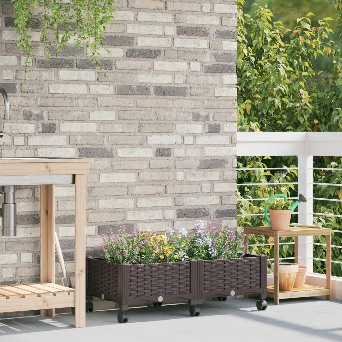 vidaXL Macetero de Jardín con Ruedas Marrón 80 x 40 x 29 cm PP