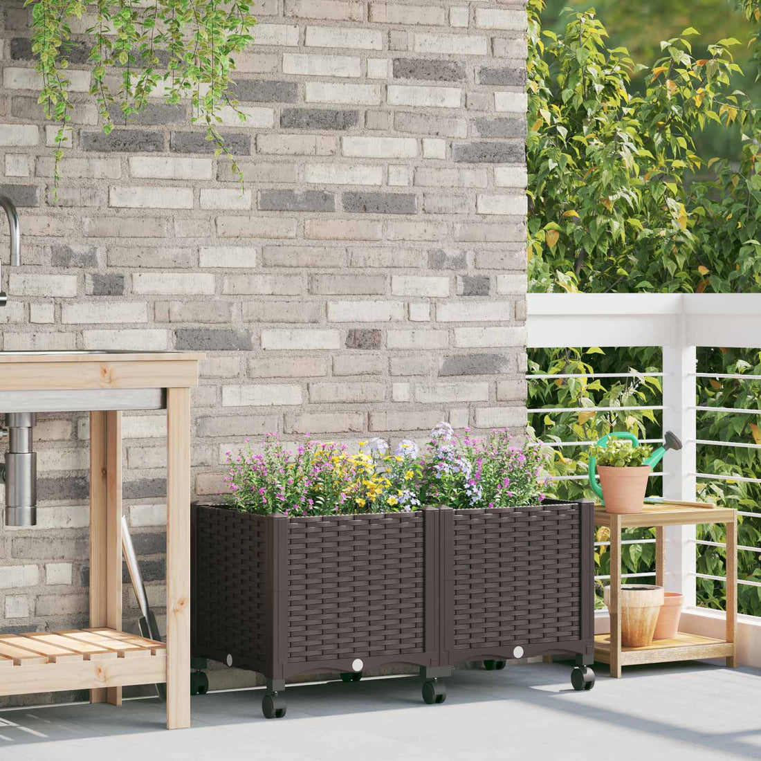 vidaXL Macetero de Jardín con Ruedas Marrón 80 x 40 x 44 cm PP