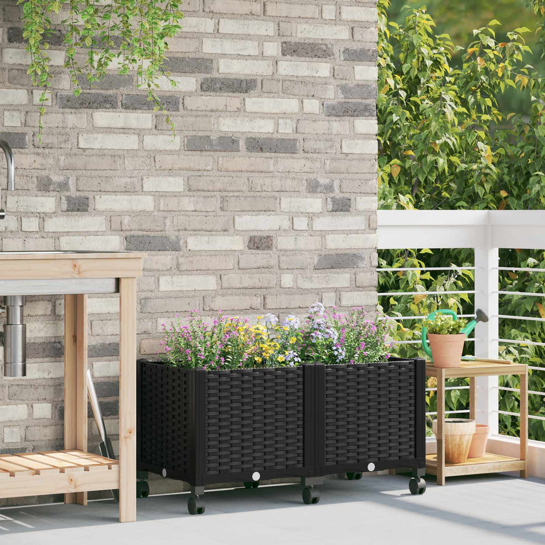 vidaXL Macetero de Jardín con Ruedas Negro 80 x 40 x 44 cm PP