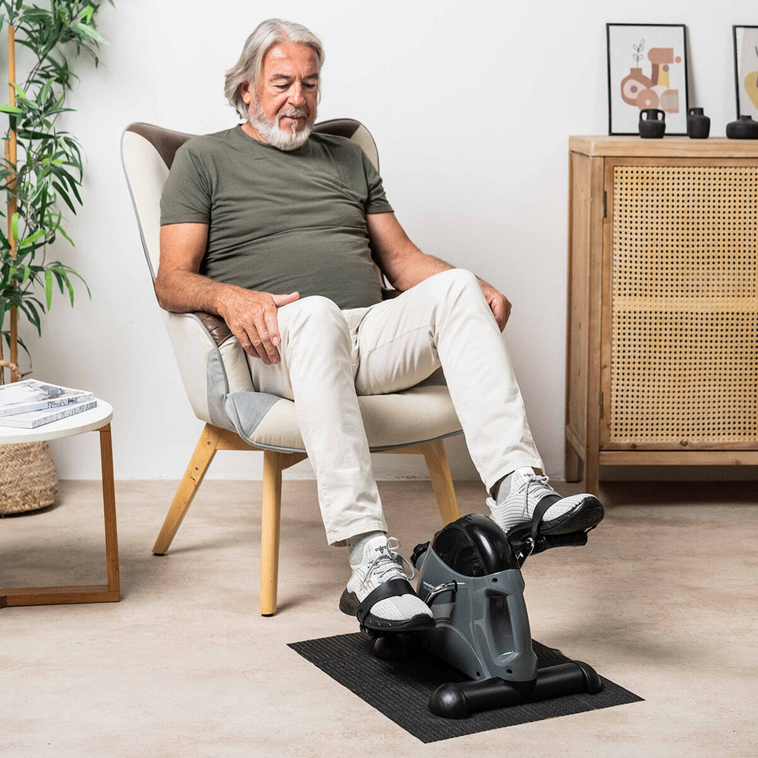 Pedaleador Estático para Piernas y Brazos con Esterilla Velora 2100 Acero Deporte en Casa Deportista / en Forma